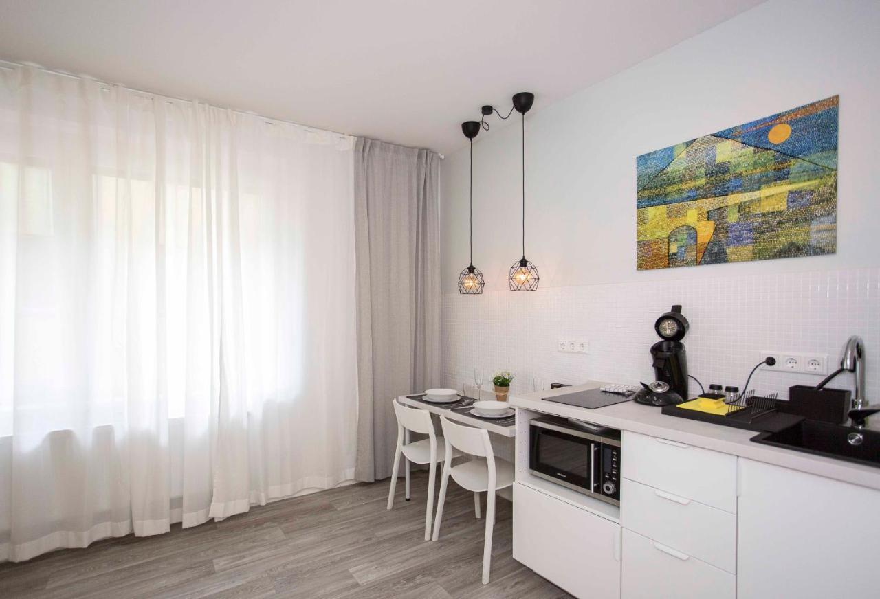 Zentral Gelegene, Helle Studio Apartments Nuremberg Ngoại thất bức ảnh